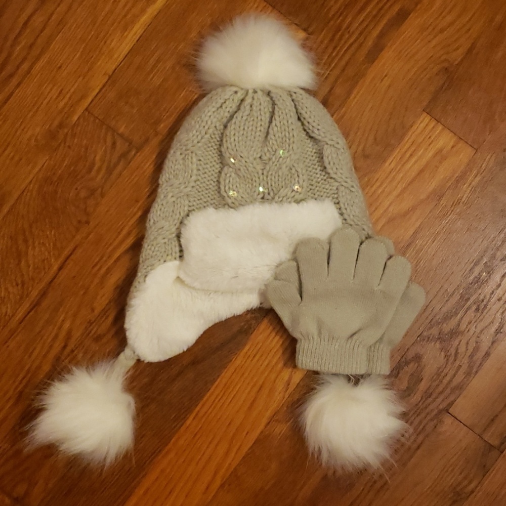 💫HOST PICK💫 Hat and Gloves set